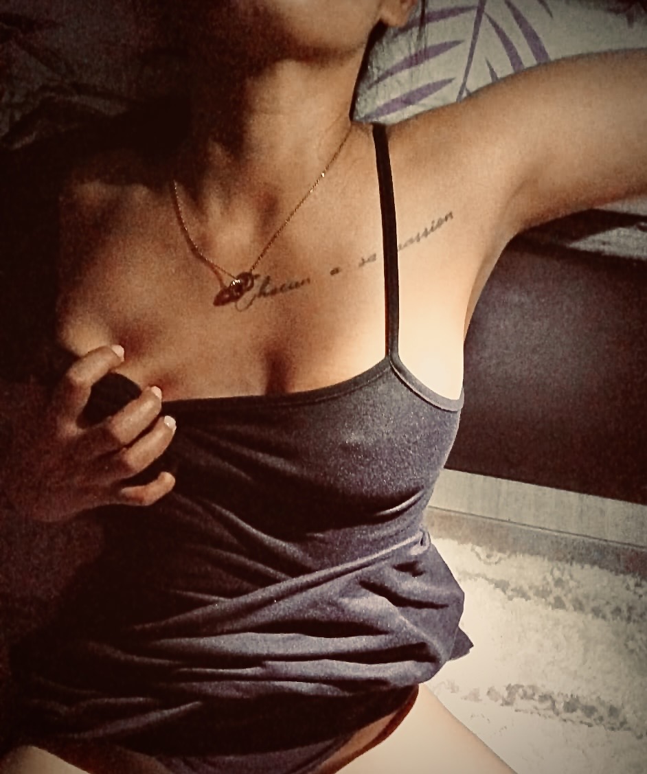 Mulatka vostoka, 30 catalog.years_old — Выезд из Алматы