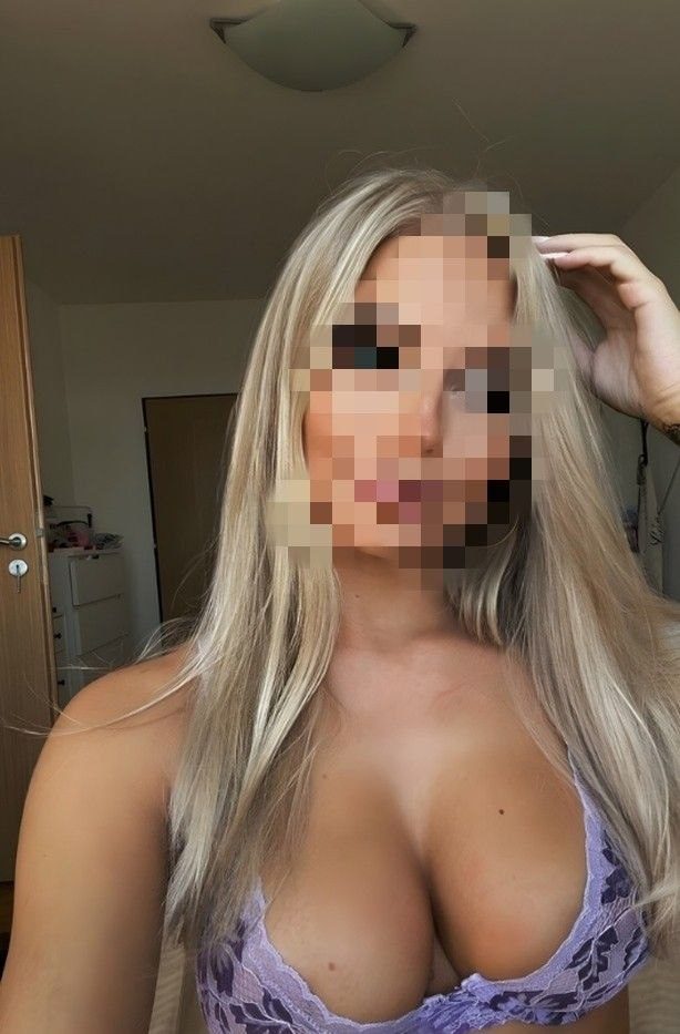 Камила писать на Ватсап, 30