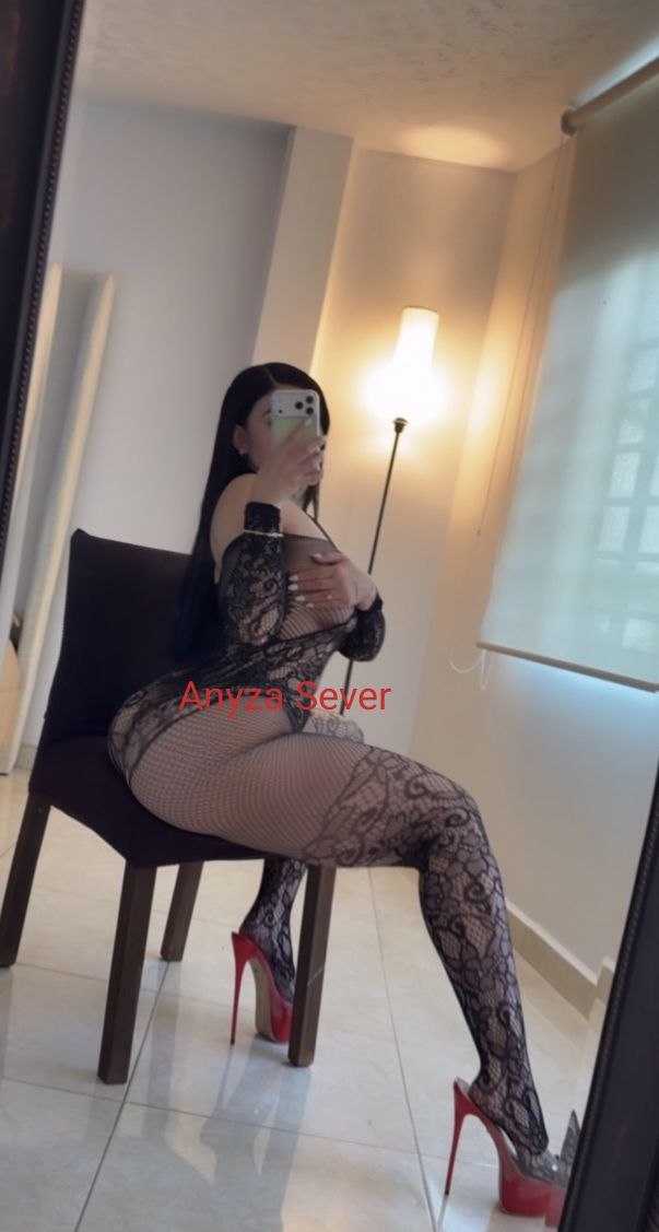 Anyza Sever, 36